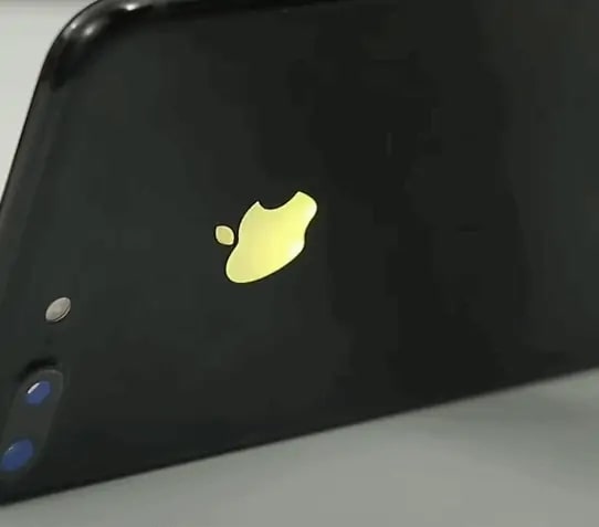 How To Make The Apple Logo Glow on the iPhone