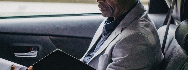 7 Reasons Why Reading in the Car is the Worst Idea